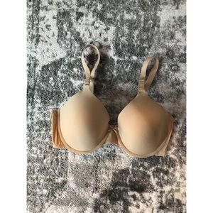 Maiden Form NWT Bra Size 38DD